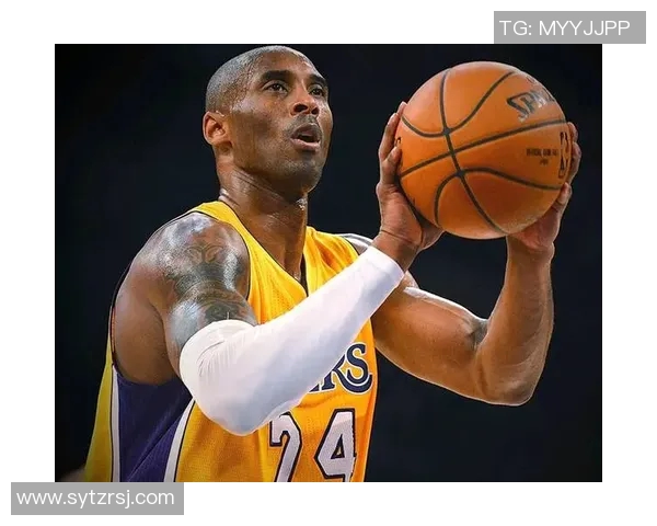 科比带领湖人再创辉煌:从紫金王朝到新世纪的传奇征程 科比带领湖人再创辉煌:从紫金王朝到新世纪的传奇征程